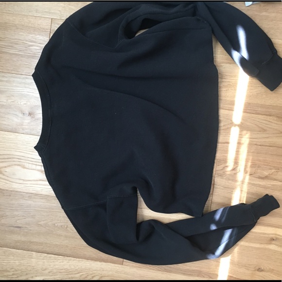 Too small - Picture 2 of 2